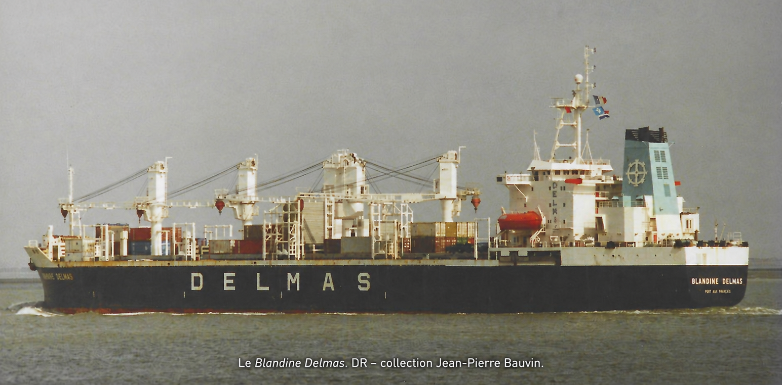 Historic Blandine Delmas at sea 02
